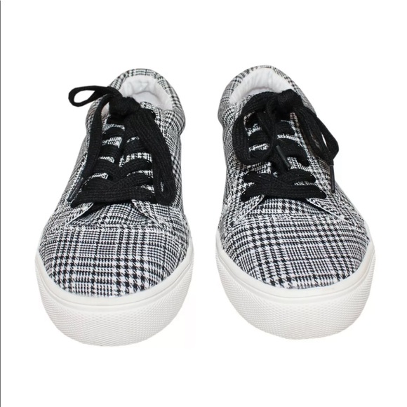 New Women's American Eagle Houndstooth Black / White Lace-Up Sneakers Size 6 US - Picture 2 of 5